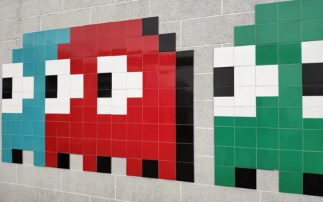 blue, red, and green Pac-Man wall painting